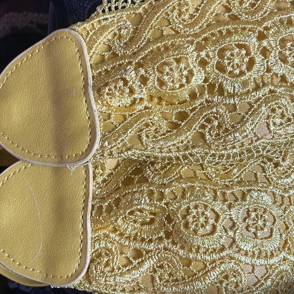 Faux Leather & Lace Waist Cinch - Picture 6 of 6